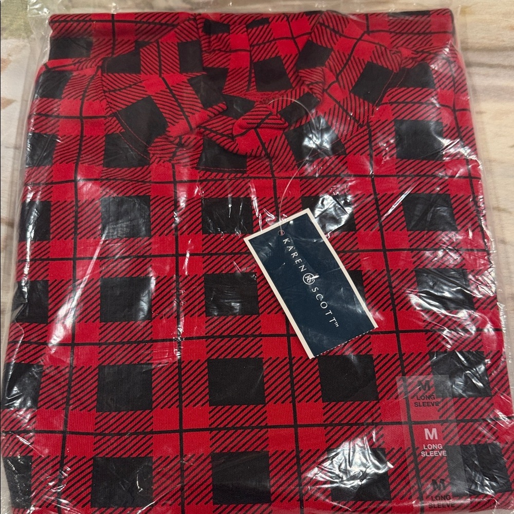 NWT Karen Scott Red and Black Checkered Turtleneck Long Sleeve To